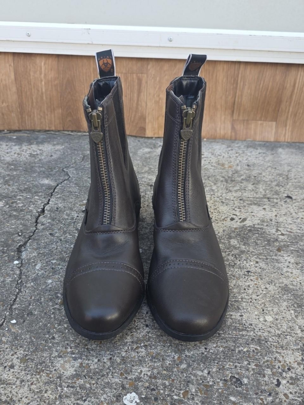 Women's Ariat Heritage Breeze Zip Paddock Boots Size 7 Women's - Picture 3 of 8